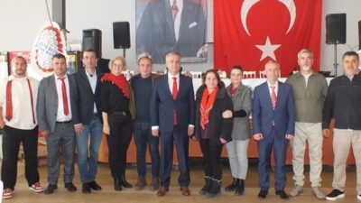 Erdek Esnaf ve Sanatkârlar Odası genel kurulunda Vahit Kocabıyık, yeniden