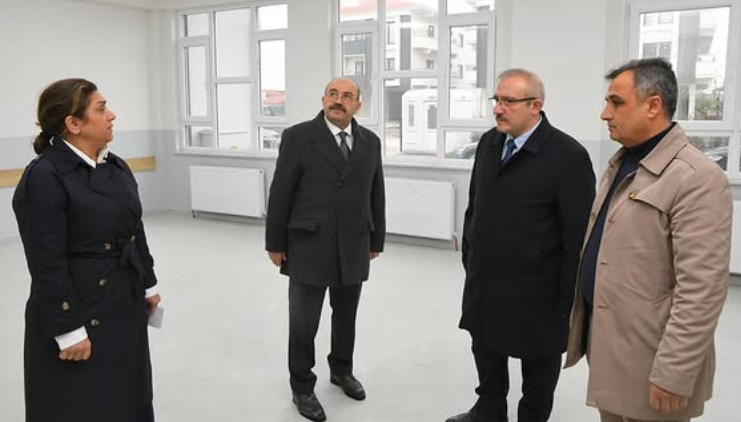 Balıkesir Valiliği, Ramazan Bayramı sonrasında çalışmalarına hız kesmeden devam ediyor.