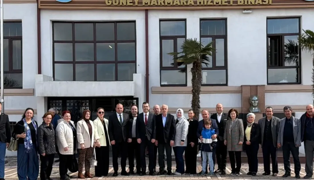 Bandırma'da muhtarlarla gerçekleşen toplantılar, mahalle sorunlarına hızlı çözümler sunmak için