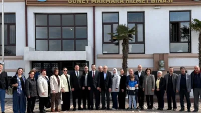 Bandırma'da muhtarlarla gerçekleşen toplantılar, mahalle sorunlarına hızlı çözümler sunmak için