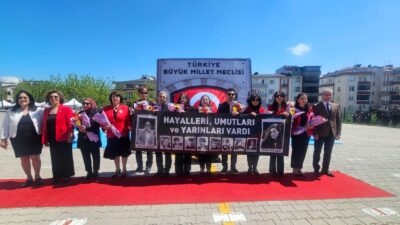 Cumhuriyet İlkokulu'nda 23 Nisan coşkusu ve hüzün bir arada! Kaybettiklerimizi