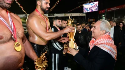 Balıkesir Büyükşehir Belediyesporlu pehlivan Enes Doğan, 10. Kepez Belediyesi Yağlı