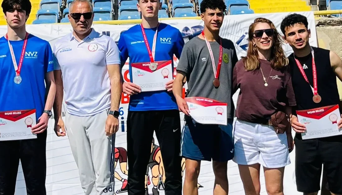 Erdek Atletik NYZ'nin İzmir'deki başarısı! Genç sporcularımızın gururlandıran dereceleri. Gelecek