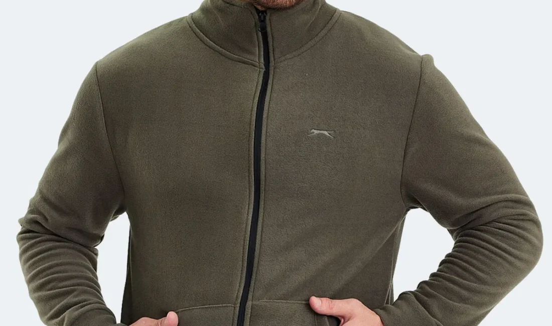 Erkek polar seçenekleri arasından seçimlerinizi yaparken görünümden teknik özelliklere kadar