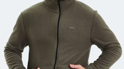 Erkek polar seçenekleri arasından seçimlerinizi yaparken görünümden teknik özelliklere kadar