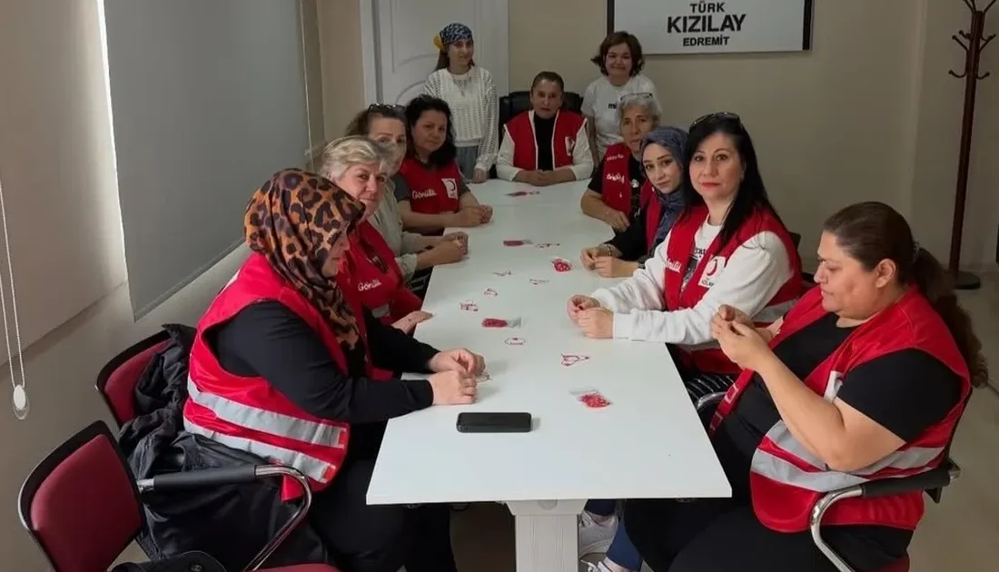 Genç Kızılay Balıkesir gönüllüleri, 23 Nisan Ulusal Egemenlik ve Çocuk