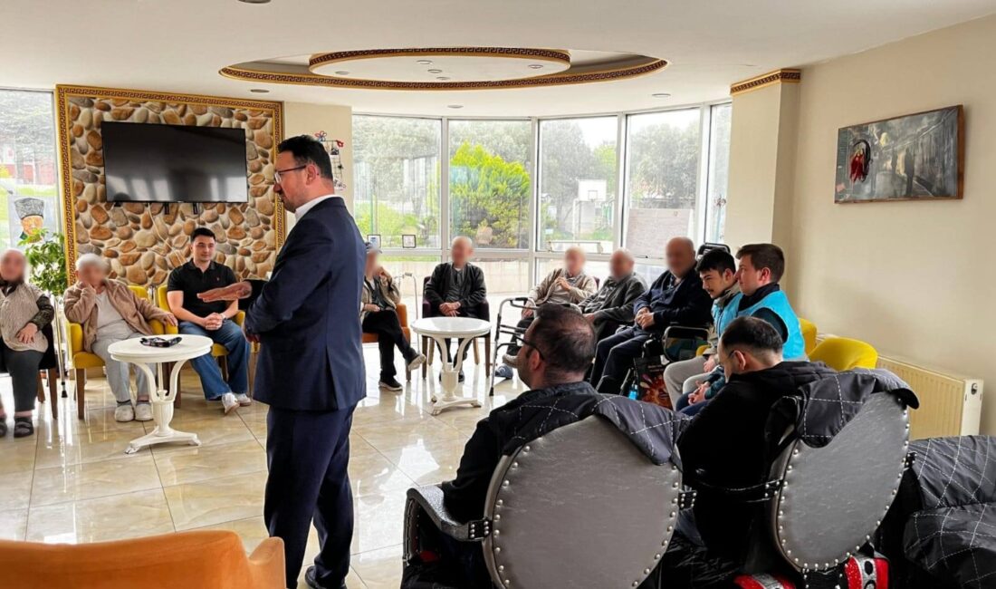 Bandırma İlçe Müftülüğü Kuşcenneti KYK Yurdu öğrencileri, Manevi Danışman Selahattin