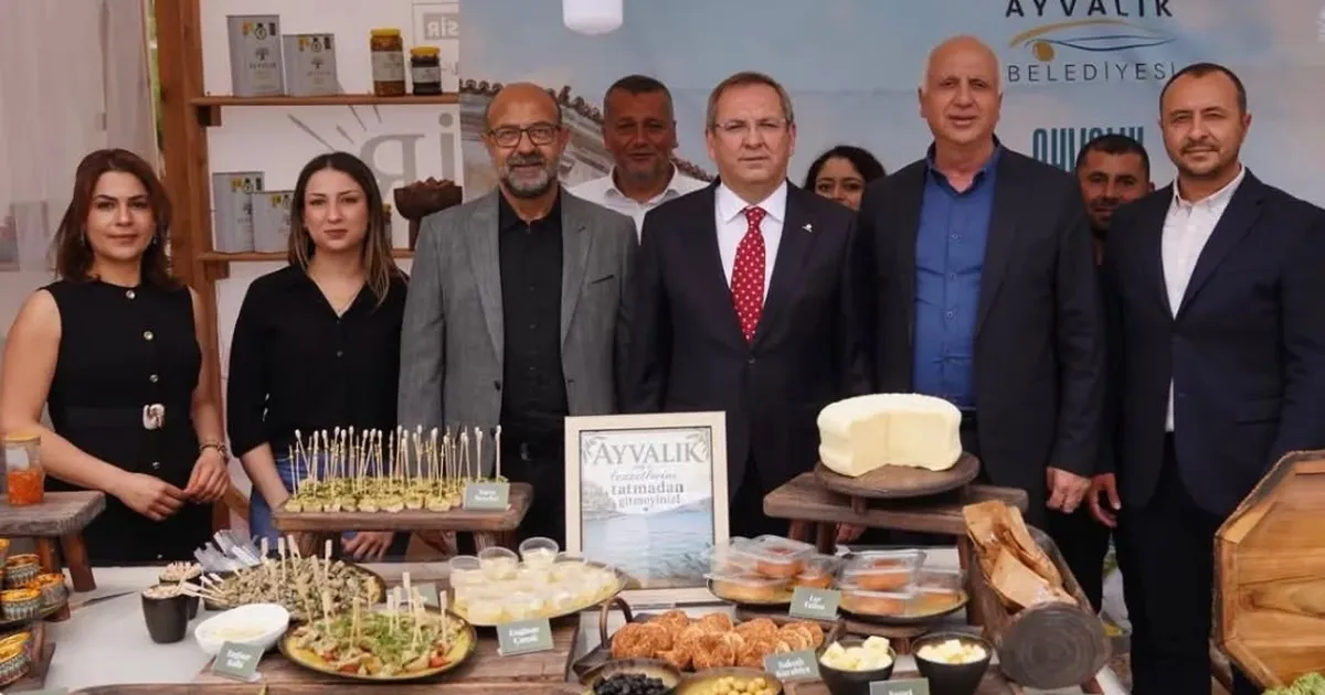 Ayvalık standı Balıkesir GastroFest'te ilgi odağı oldu! Lezzetleri keşfedin, Ayvalık'ın