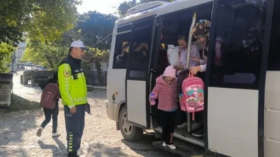 Balıkesir'de okul çevresi denetimleri! Öğrenci güvenliği için Trafik ve Asayiş