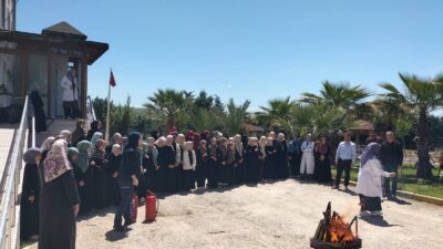 Bandırma Müftülüğü, Kur'an kursu öğrencilerini yangın konusunda bilinçlendirdi. Uygulamalı eğitimle