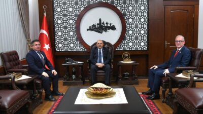 BANÜ Rektörü Prof. Boz ve BAÜ Rektörü Prof. Oğurlu, Vali