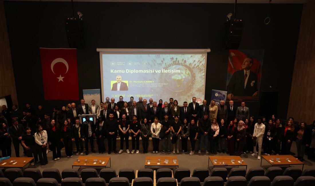 BANÜ'de Kamu Diplomasisi konferansı sonrası Dr. Canbey ve üniversite yönetimi