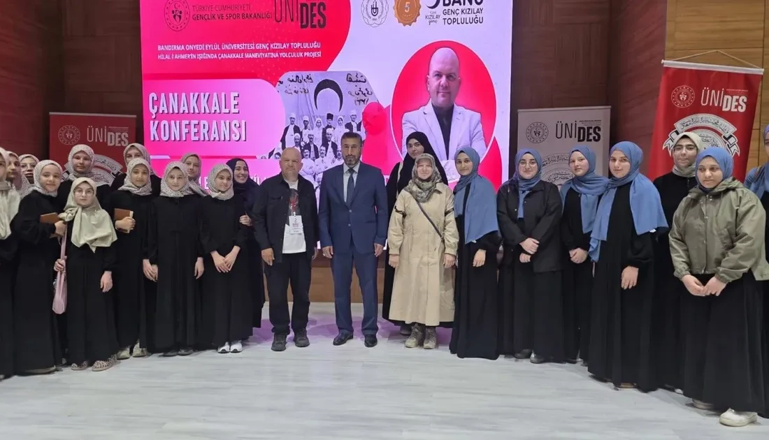 Çanakkale'nin manevi atmosferini keşfedin! Bandırma Müftülüğü Kur'an kursu öğrencilerinin tarih