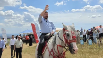 AK Parti Balıkesir İl Başkanı Mehmet Aydemir, Üçpınar Mahallesi'nde düzenlenen