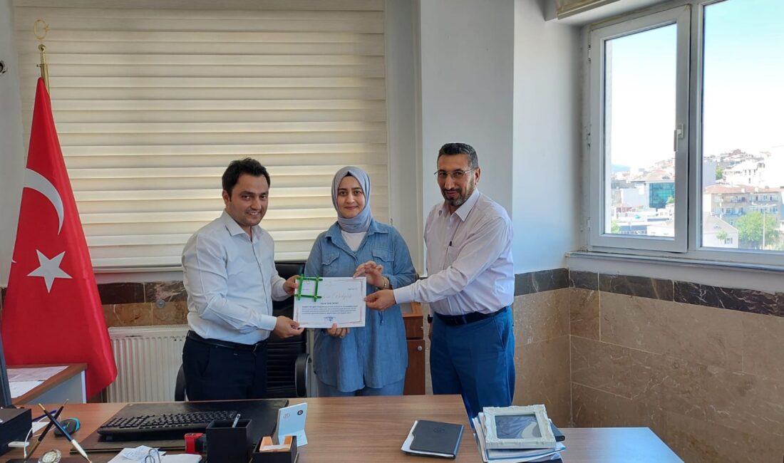 Bandırma'da Modüler Aile Eğitim Programı tamamlandı! Sosyal Hizmet Merkezi ve