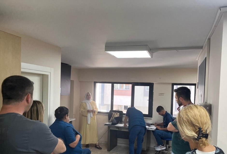 Bandırma Sosyal Hizmet Merkezi, PTT personeline kadına yönelik şiddetle mücadele