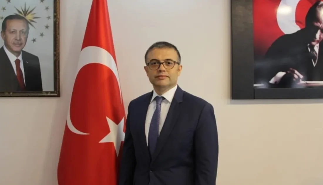 Bandırma'nın yeni kaymakamı Recep Öztürk, görevine başladı. Yerel gelişmeleri takip