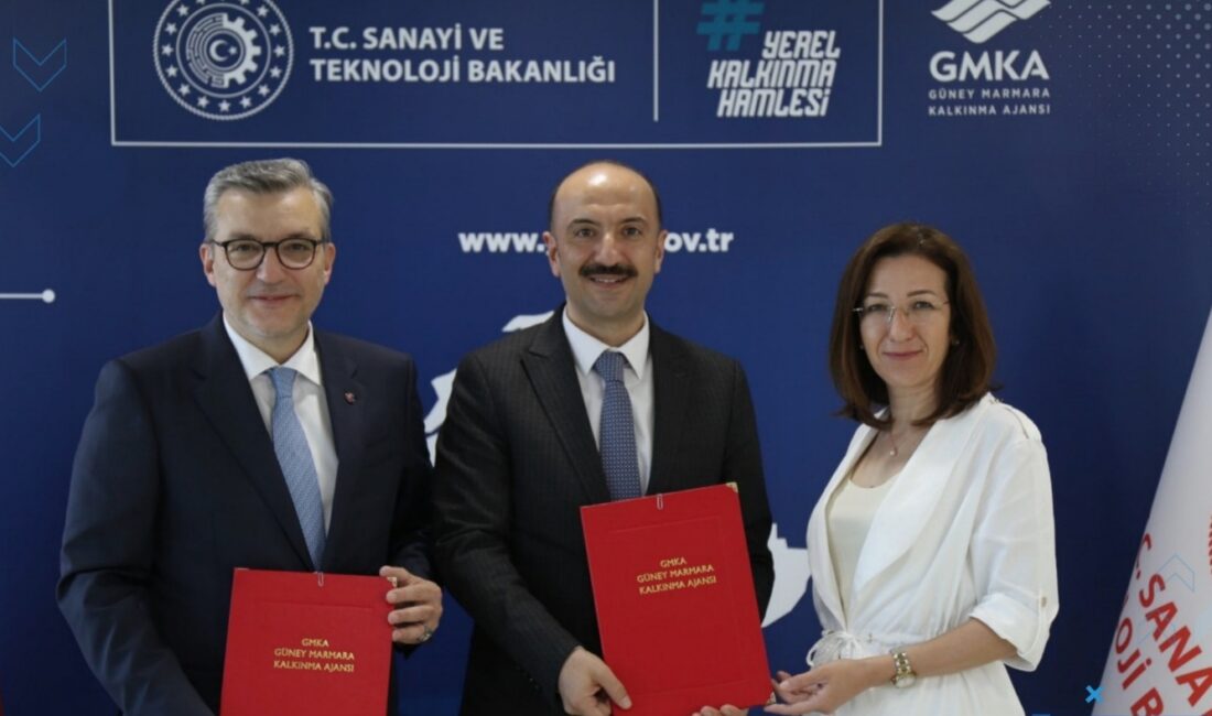 cdr4Bandırma Ticaret Odası tarafından hazırlanan Bandırma Gümrüklü Tır Parkı Fizibilite