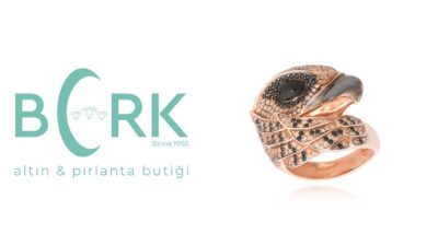 Erkek yüzük, kişisel tarzı yansıtan güçlü bir aksesuardır. Doğru model