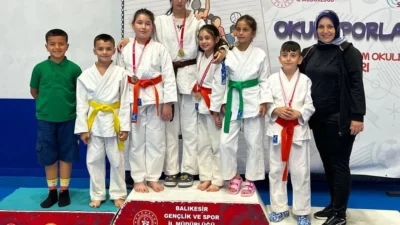 Gönen Belediyespor'un sporcuları, Balıkesir Judo İl Seçmeleri'nde elde ettikleri başarılarla