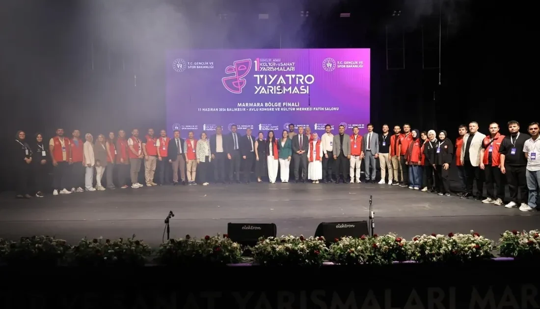 Balıkesir'de düzenlenen 11. Gençler Arası Kültür ve Sanat Yarışmaları'nın Marmara
