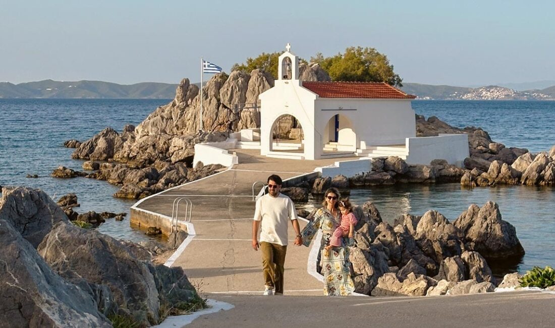Yunanistan Türkiye’ye olan yakınlığı ve sunduğu eşsiz tatil deneyimiyle her