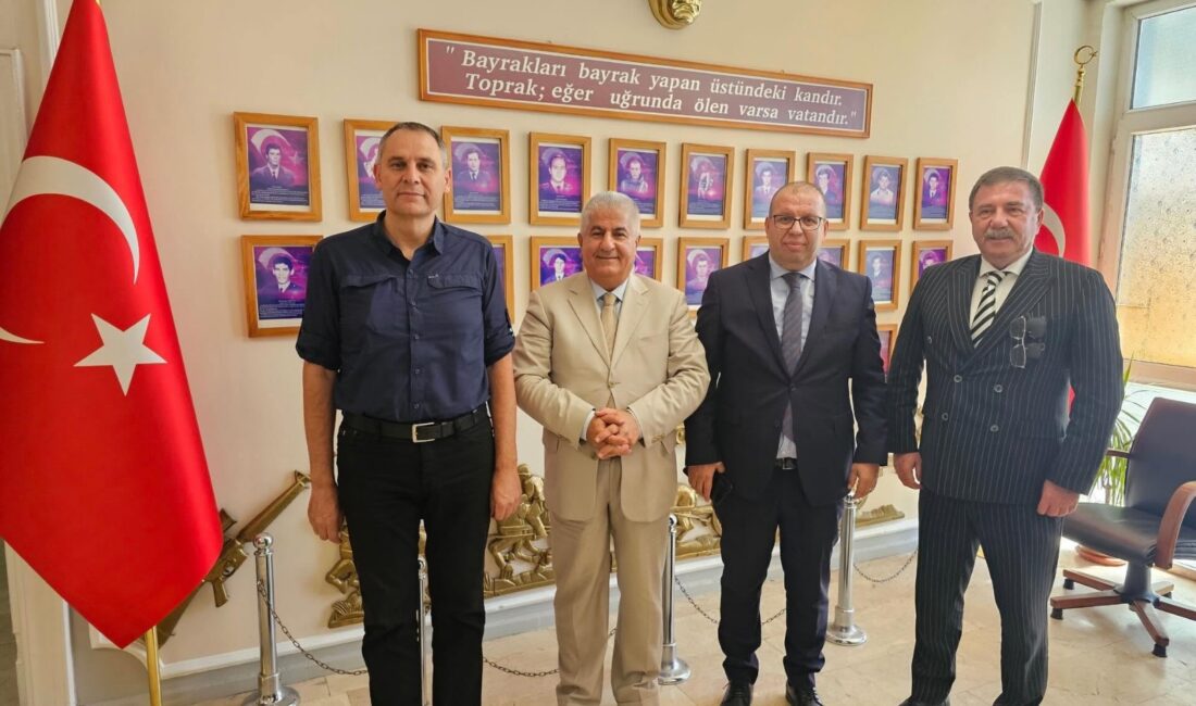 Balıkesir İl Milli Eğitim Müdürü Selahattin Kal, Susurluk Kaymakamı Turgut