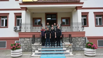HAYGEM ve Tarım Bakanlığı yetkilileri, Bandırma Koyunculuk Araştırma Enstitüsü'nde incelemelerde