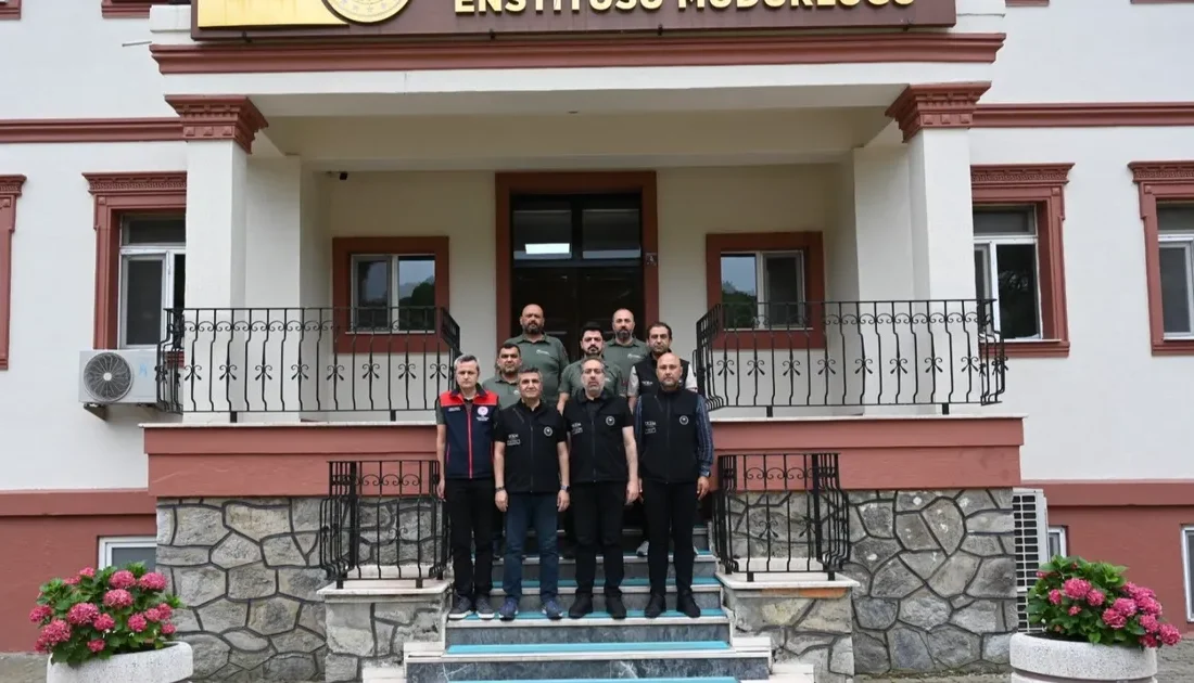 Bakan Yardımcısı Ahmet Gümen, Bandırma Koyunculuk Araştırma Enstitüsü'nü ziyaret etti.