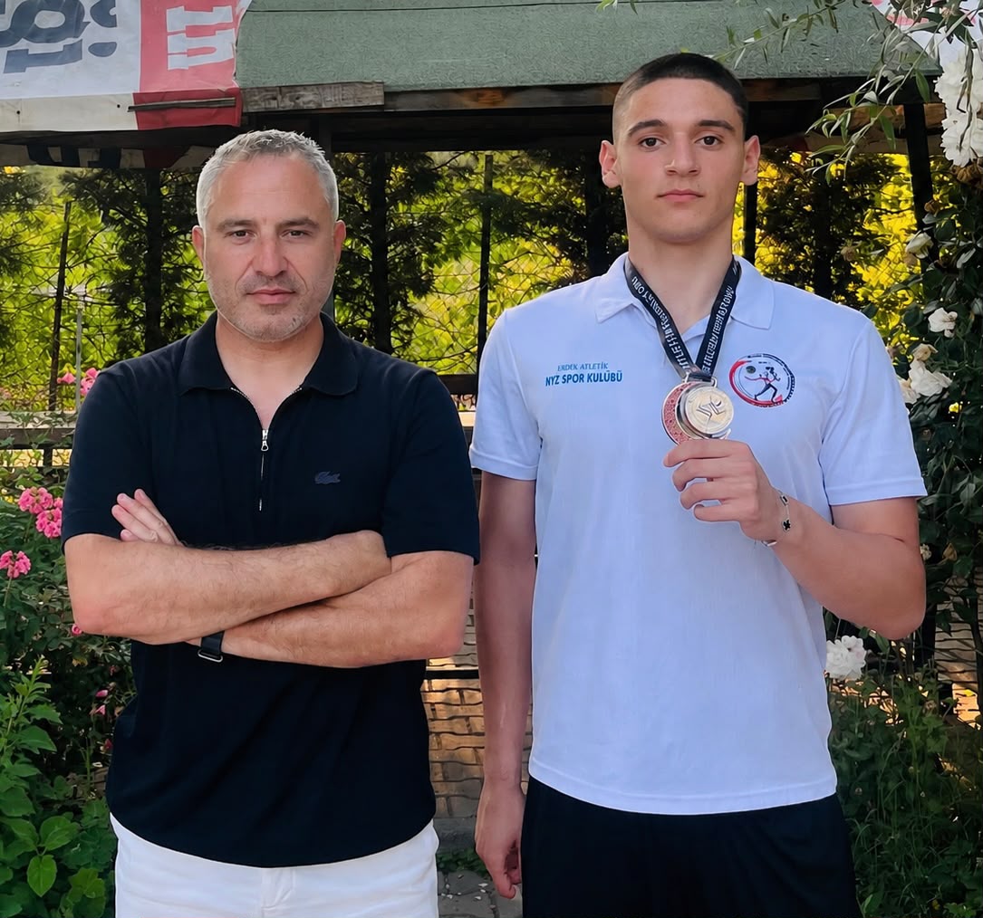 Erdek Atletik NYZ Spor Kulübü sporcusu Yağız Celal Delice, 16-19