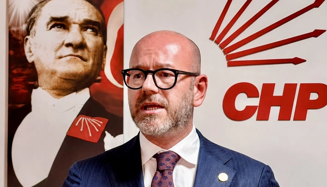 Serkan Sarı, Özgür Özel'in yeni partisine rağmen CHP'de kalma kararını