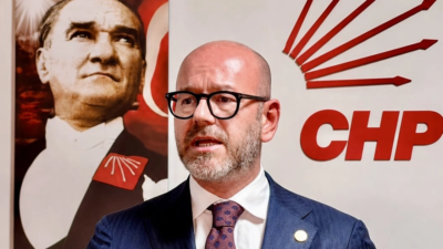 Serkan Sarı, Özgür Özel'in yeni partisine rağmen CHP'de kalma kararını