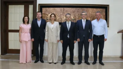 Bandırma Ticaret Odası, Kaymakam Öztürk'ü ziyaret etti. İlçenin ekonomik geleceği