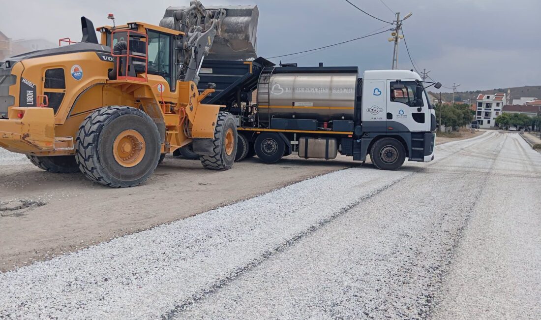 Avşa Adası’nda yaz sezonunda yoğun kullanılan Yiğitler Altınkum yolu ile