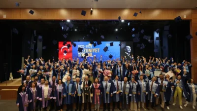 Bandırma Onyedi Eylül Üniversitesi mezuniyet coşkusu! BANÜ Sanat, Tasarım, Mimarlık