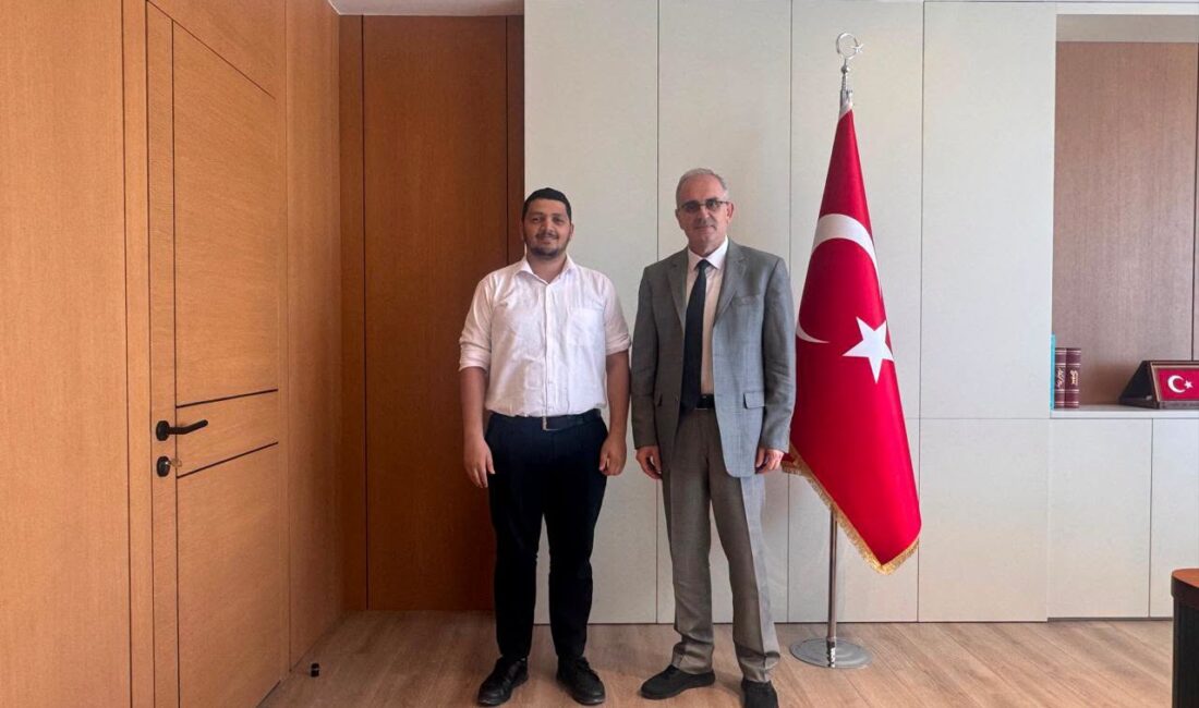 Doktorasını Bandırma Onyedi Eylül'de tamamlayan Yadigar Nagiyev'in başarı hikayesini Rektör