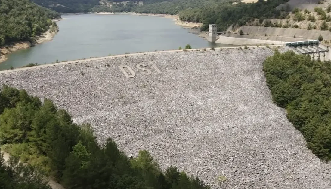 Balıkesir'de artan sıcaklar ve su tüketimi barajları etkiledi. Gönen-Yenice Barajı'nda