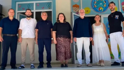 Bandırma'da AK Parti İlçe Başkanı Karlahan, okul yöneticileriyle bir araya