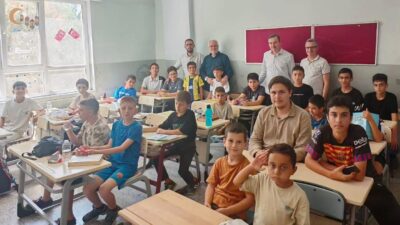 AK Parti Bandırma, yaz okullarını ziyaret etti; öğrenciler ve eğitmenlerle