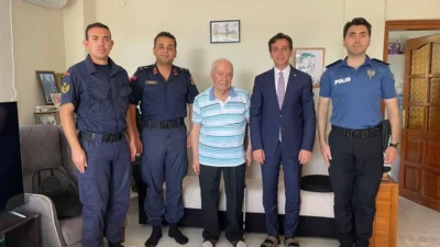 Marmara Kaymakamı Akpınar, ilçedeki Kıbrıs gazileriyle bir araya geldi. Gazilerimize