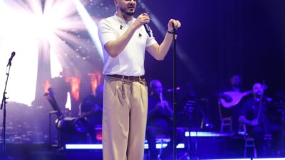 Gönen, Semicenk konseriyle coştu! Yıldız Meydanı'nda kurtuluşun 104. yıl dönümü