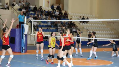 Bandırma Çelikspor, Kadınlar 2. Lig'deki ilk maçında Yeşil Bayramiçspor karşısında