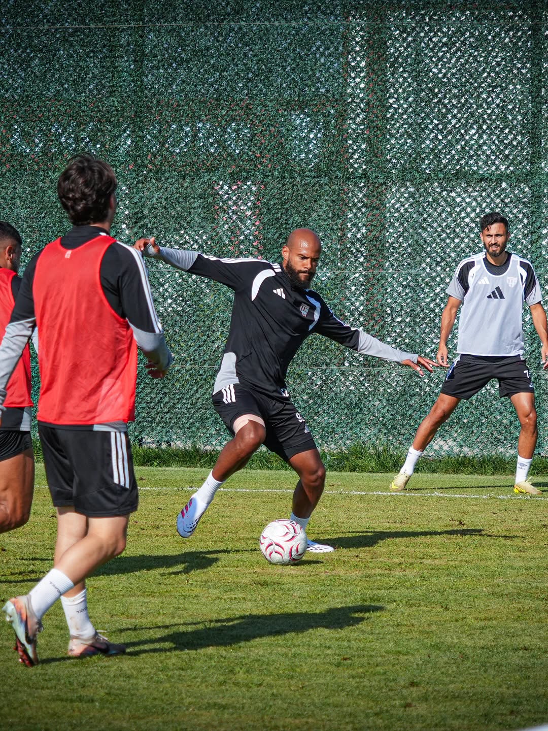 Bandırmaspor'un Eminevim Ümraniyespor maçı hazırlıkları devam ediyor. Takımın son durumu