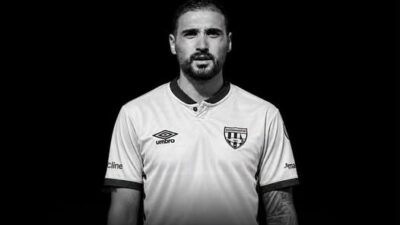 Bandırmaspor'un sevilen futbolcusu Tolga Kalender'i kaybettik. Takıma kısa sürede damga