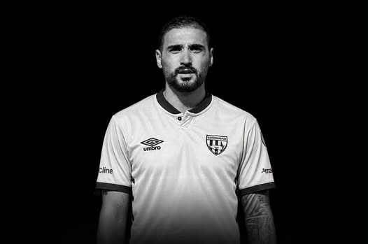 Bandırmaspor'un sevilen futbolcusu Tolga Kalender'i kaybettik. Takıma kısa sürede damga
