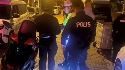 Gönen'de trafik denetimleri sıklaştı! Alkollü ve ehliyetsiz sürücülere işlem yapıldı.