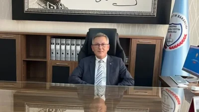 Bandırma İlçe Millî Eğitim'de görev değişimi! Ümit Gökdemir göreve başladı.