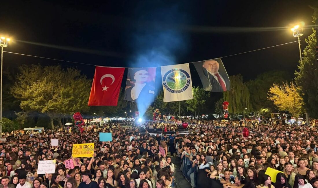 29 Ekim Gönen Konseri: Aslı Güngör Sahne Alıyor Gönen'de Cumhuriyet Bayramı coşkusu! Fener alayı ve Aslı Güngör konseriyle