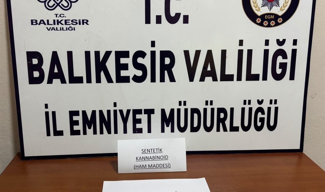 Balıkesir Manyas'ta Emniyet'ten uyuşturucuya büyük darbe! Pazartesi durdurulan araçta 8,32