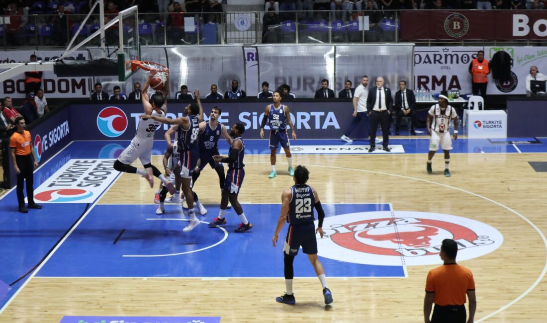 Bordo Bandırma Basketbol, Süper Lig'in ikinci haftasında Anadolu Efes'e 79-85